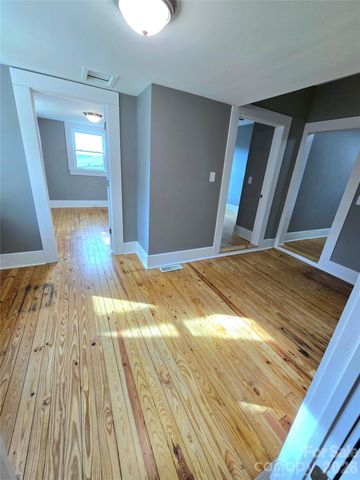 121 Falls Road, Badin, NC 28009