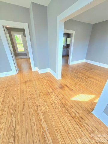 121 Falls Road, Badin, NC 28009