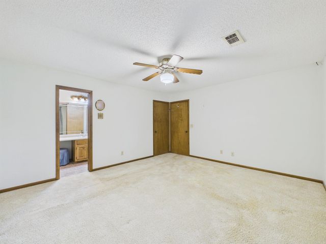 731 E Center, Cave City, AR 72521