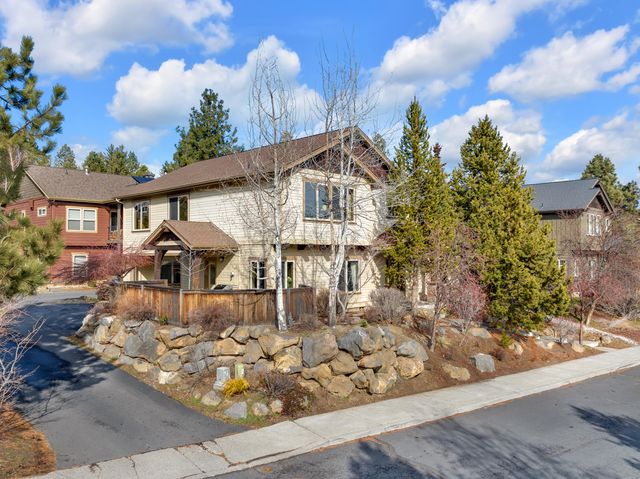 61429 Linton Loop, Bend, OR 97702