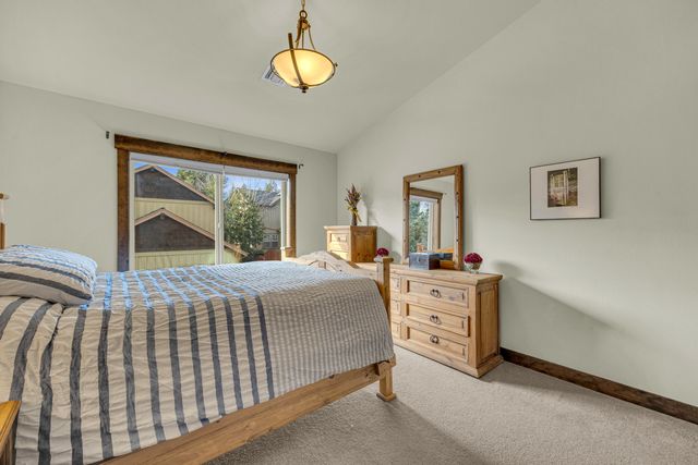 61429 Linton Loop, Bend, OR 97702