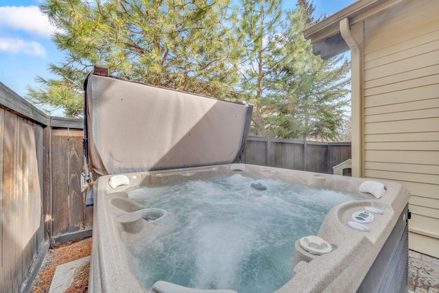 61429 Linton Loop, Bend, OR 97702