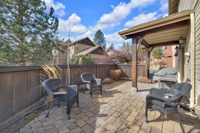 61429 Linton Loop, Bend, OR 97702