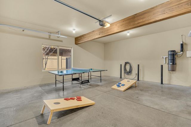 61429 Linton Loop, Bend, OR 97702