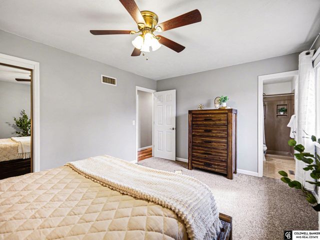 13202 S 33 Street, Bellevue, NE 68123