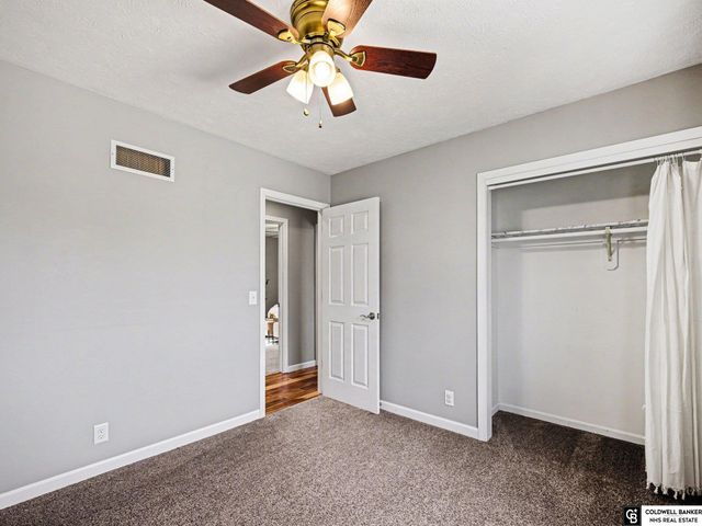 13202 S 33 Street, Bellevue, NE 68123