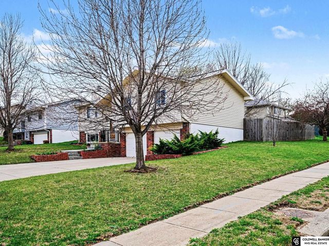 13202 S 33 Street, Bellevue, NE 68123
