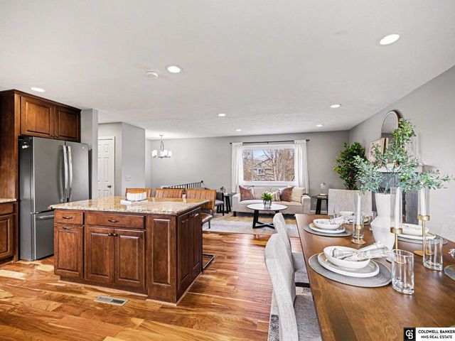 13202 S 33 Street, Bellevue, NE 68123