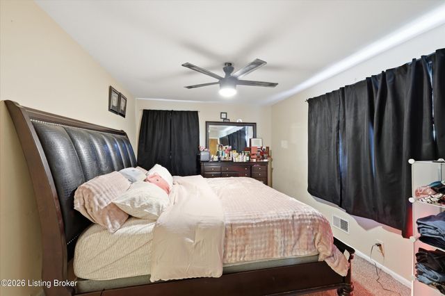 8301 Siesta Way, Louisville, KY 40219