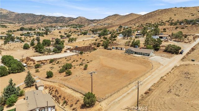 4545 Fairlane Street, Acton, CA 93510
