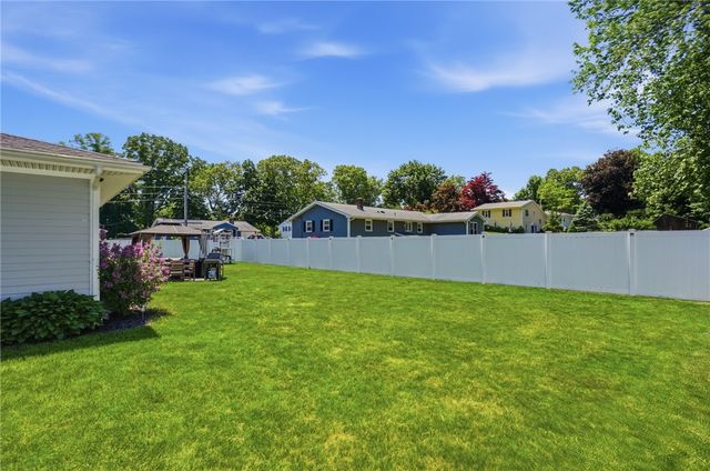 23 Southwood Drive, Cumberland, RI 02864