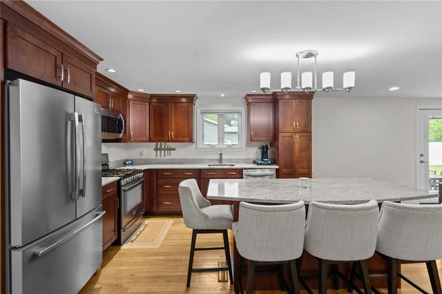 23 Southwood Drive, Cumberland, RI 02864