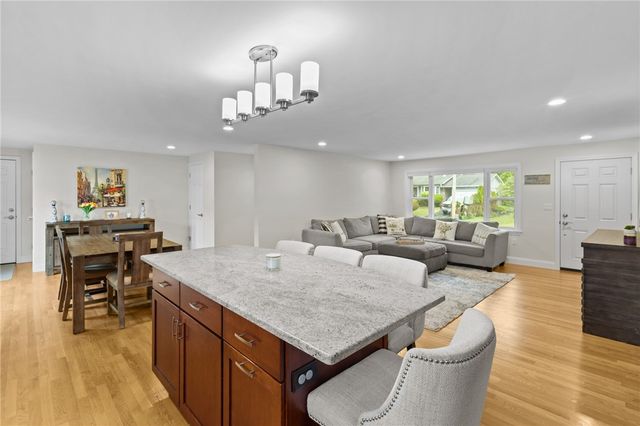 23 Southwood Drive, Cumberland, RI 02864