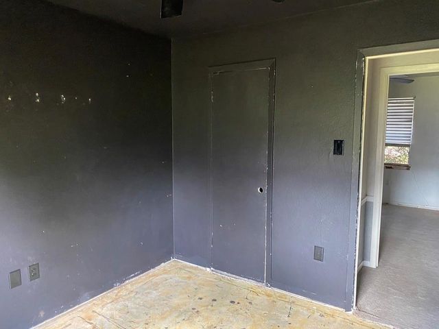 614 S Erwin St, Brazoria, TX 77422