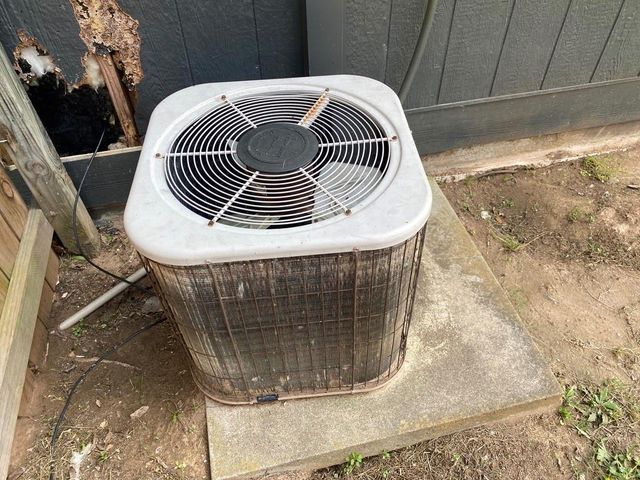 614 S Erwin St, Brazoria, TX 77422