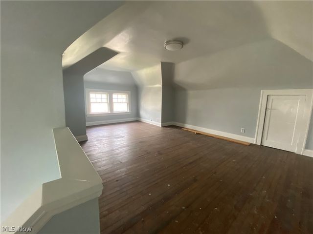 3340 E Fairfax Road, Cleveland Heights, OH 44118