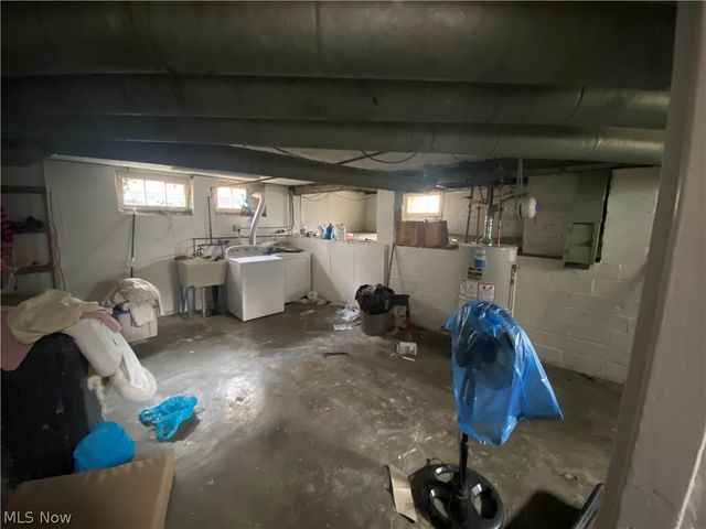 3340 E Fairfax Road, Cleveland Heights, OH 44118