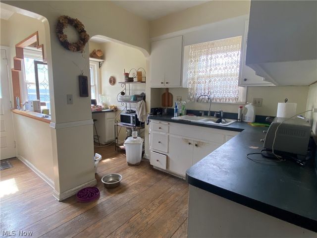 3340 E Fairfax Road, Cleveland Heights, OH 44118