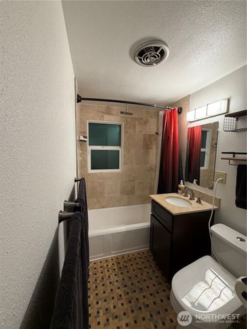 12015 69th Avenue S, Seattle, WA 98178