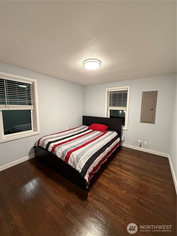12015 69th Avenue S, Seattle, WA 98178