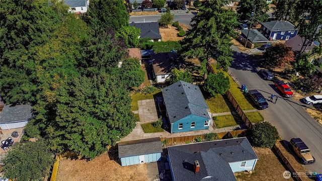 12015 69th Avenue S, Seattle, WA 98178