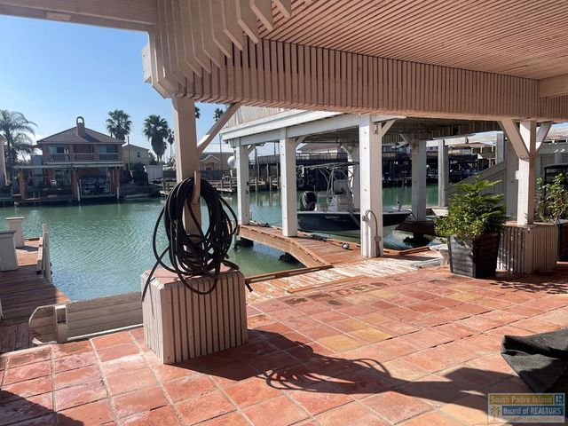 921 Bass Ave, Port Isabel, TX 78578