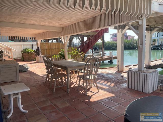 921 Bass Ave, Port Isabel, TX 78578