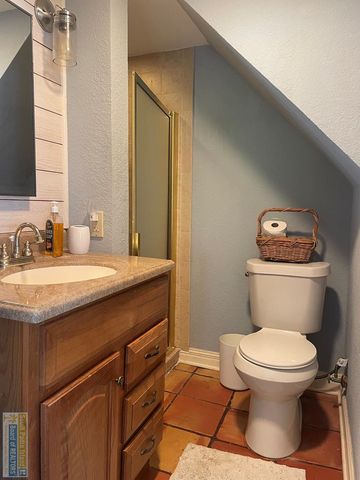 921 Bass Ave, Port Isabel, TX 78578