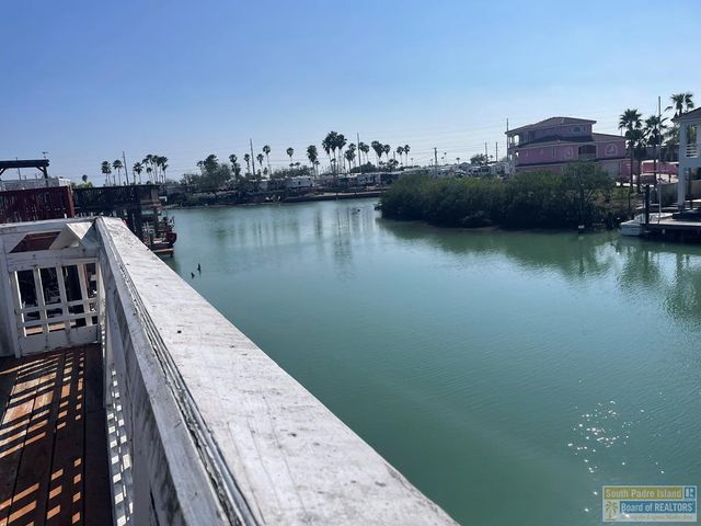 921 Bass Ave, Port Isabel, TX 78578