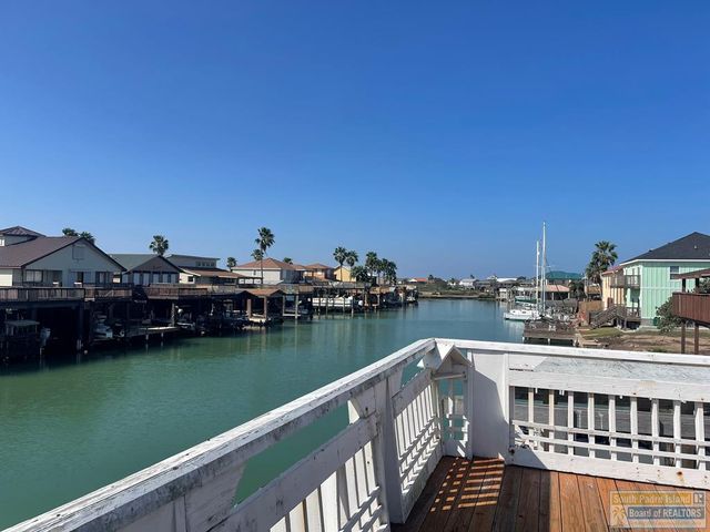 921 Bass Ave, Port Isabel, TX 78578