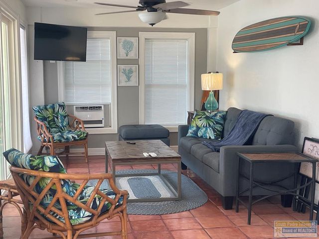 921 Bass Ave, Port Isabel, TX 78578