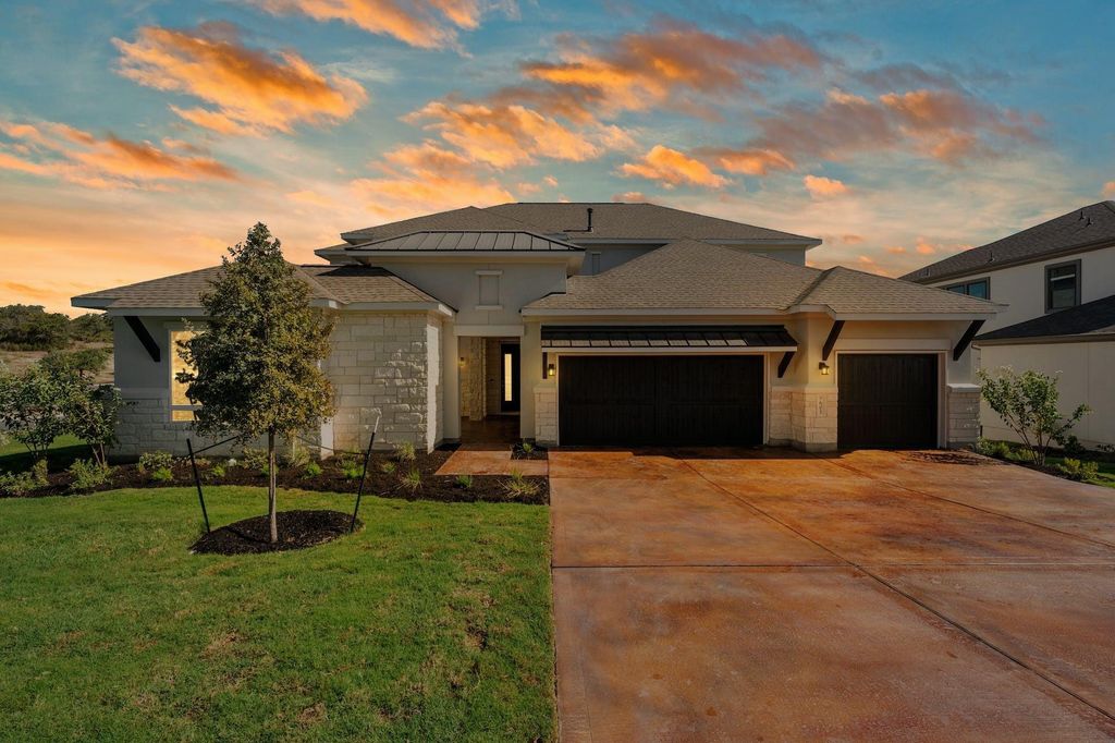 601 Gunison DR, Lakeway, TX 78738