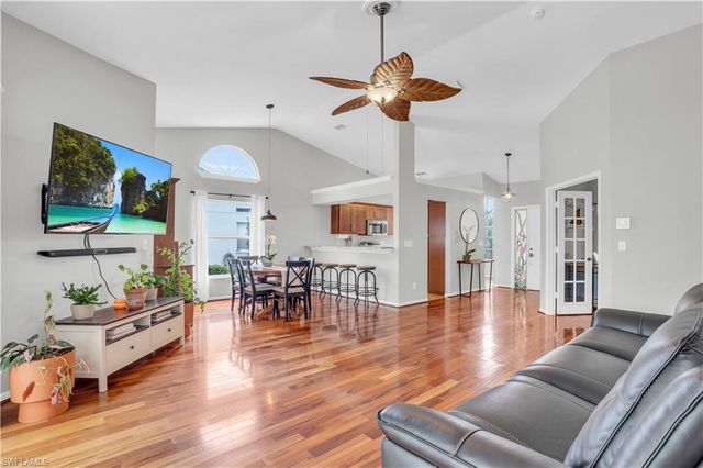 6612 Merryport LN, Naples, FL 34104