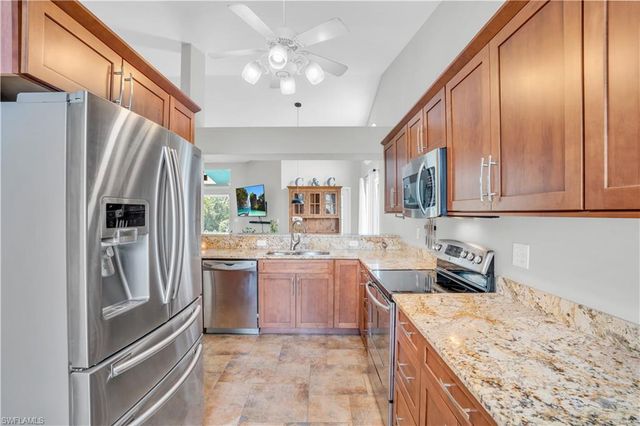 6612 Merryport LN, Naples, FL 34104