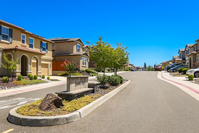4526 Gray Lodge Loop, Rocklin, CA 95677