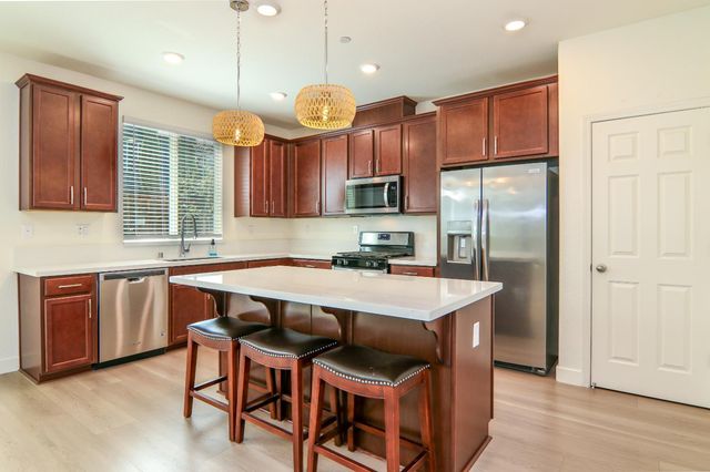 4526 Gray Lodge Loop, Rocklin, CA 95677