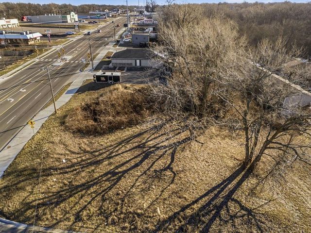 11225 E US Highway 24 Highway, Independence, MO 64054