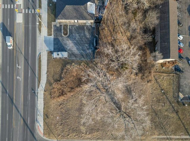 11225 E US Highway 24 Highway, Independence, MO 64054