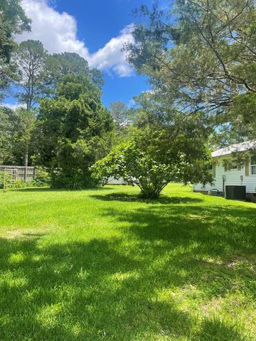 49 Lake Court, Ellerslie, GA 31807