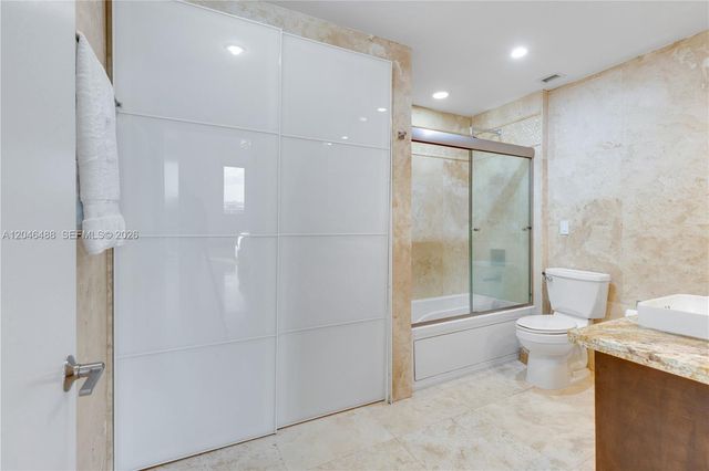2301 Collins Avenue PH22, Miami Beach, FL 33139