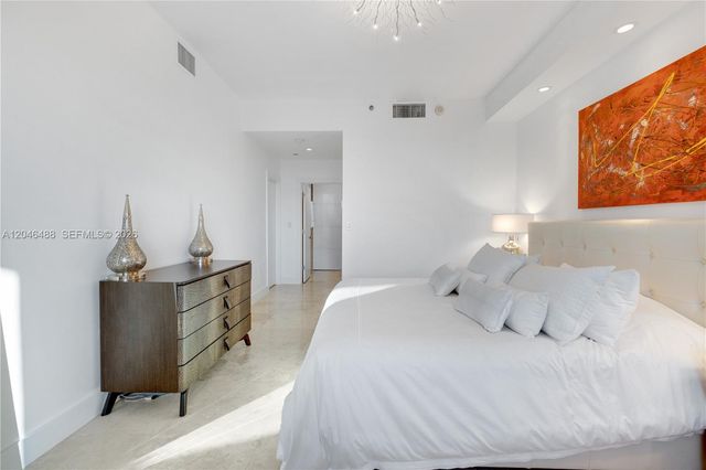 2301 Collins Avenue PH22, Miami Beach, FL 33139