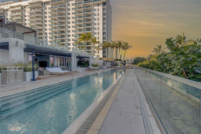 2301 Collins Avenue PH22, Miami Beach, FL 33139