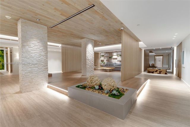 2301 Collins Avenue PH22, Miami Beach, FL 33139