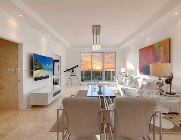 2301 Collins Avenue PH22, Miami Beach, FL 33139