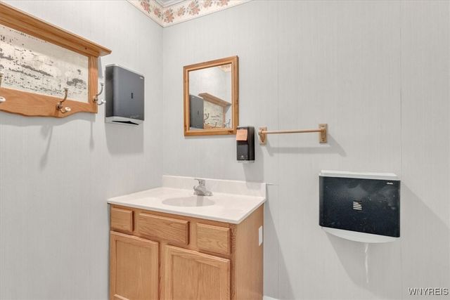 22 Monroe Street, Ellicottville, NY 14731