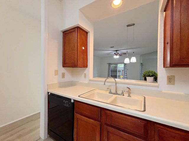 7797 Cambridge Street 7797, Houston, TX 77054