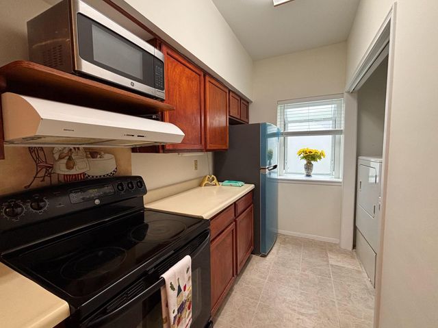 7797 Cambridge Street 7797, Houston, TX 77054