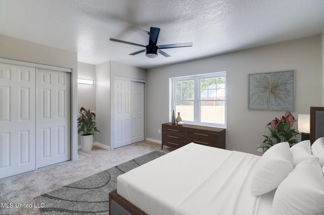 1102 Calhoun Street, Ocean Springs, MS 39564