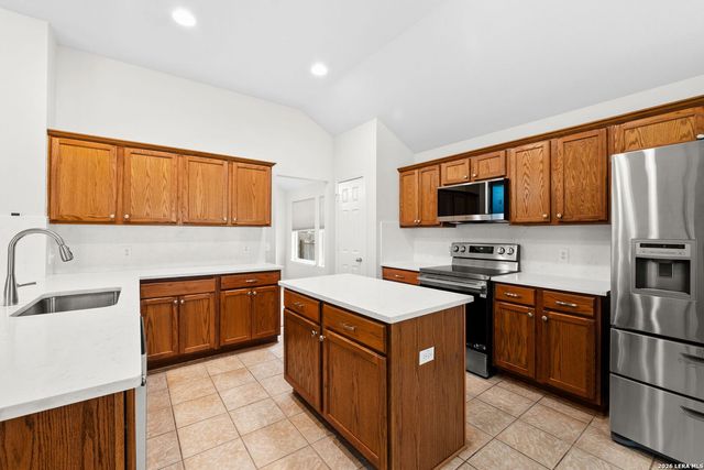 3306 Cambria, San Antonio, TX 78251