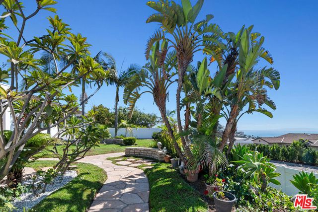 18073 Sandy Cape Drive, Pacific Palisades, CA 90272